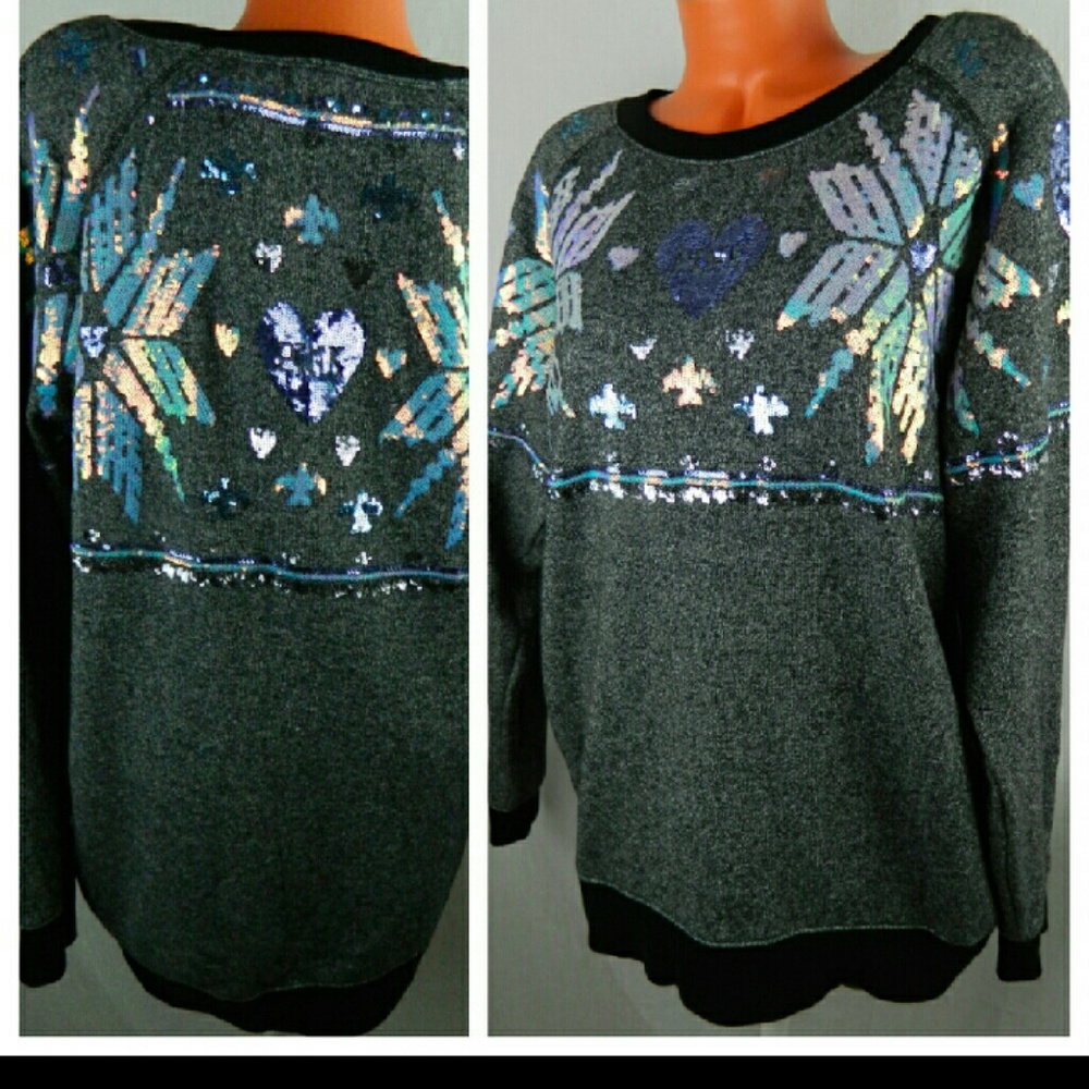 Rare Victoria sweat shirt